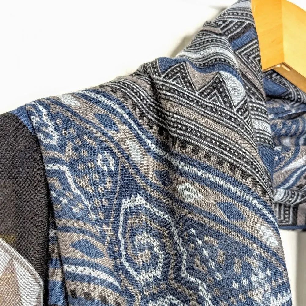 Geometric Print Sheer Infinity Scarf - Picture 12 of 14